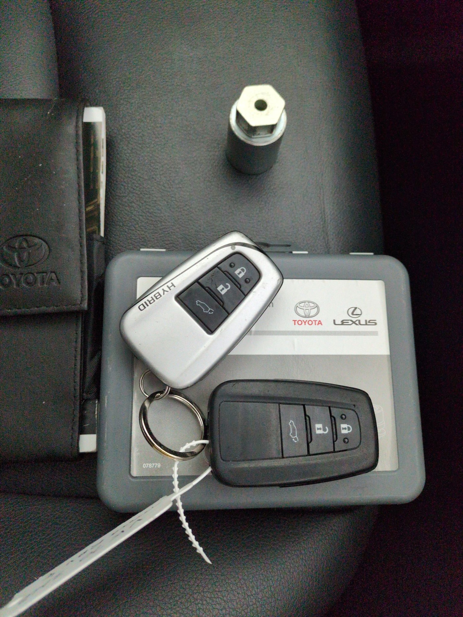 Used Toyota RAV4 2021 for sale - 77542928: Photo 37