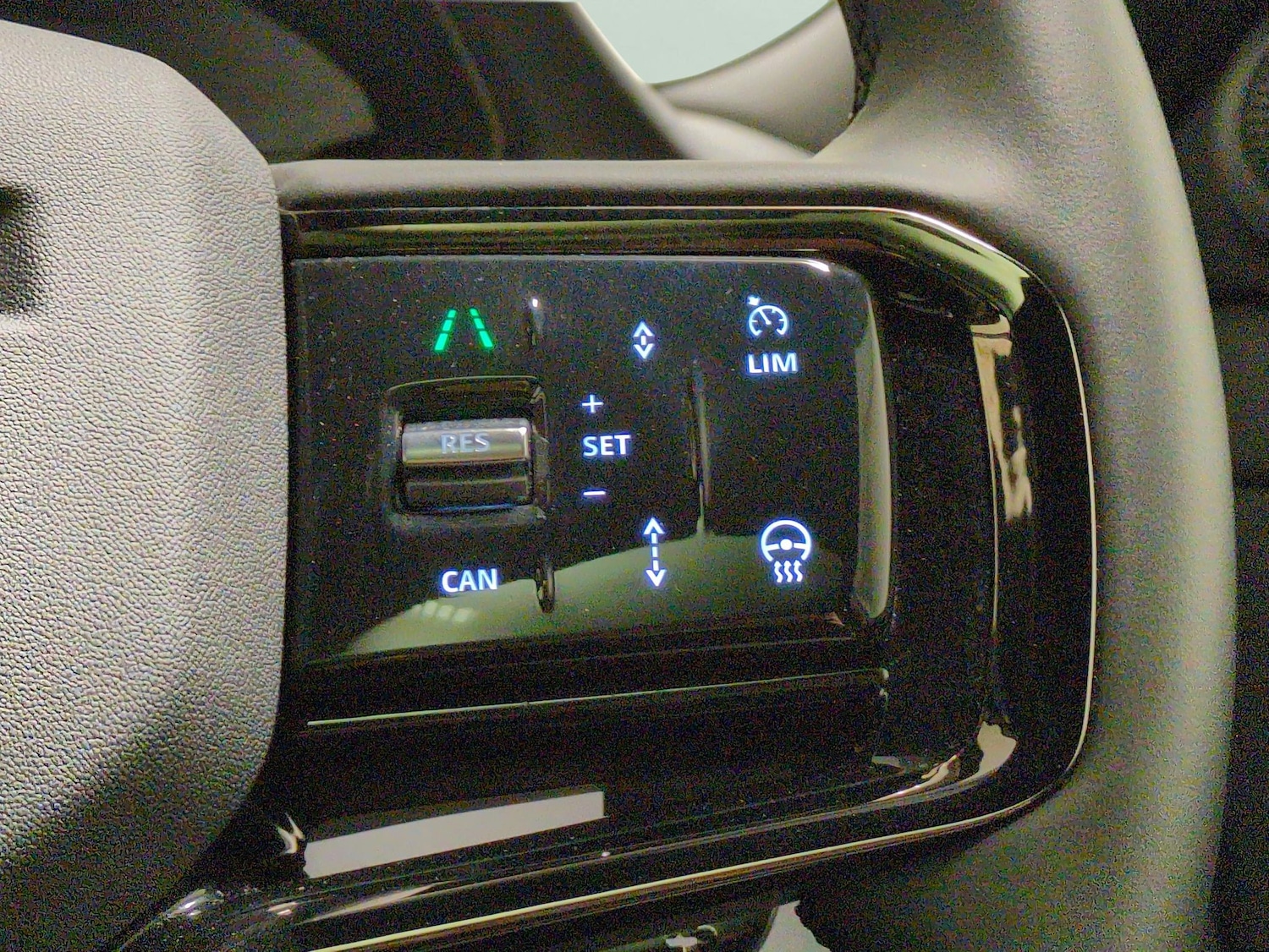 Used Land Rover Range Rover Evoque 2024 for sale - 77890350: Photo 25