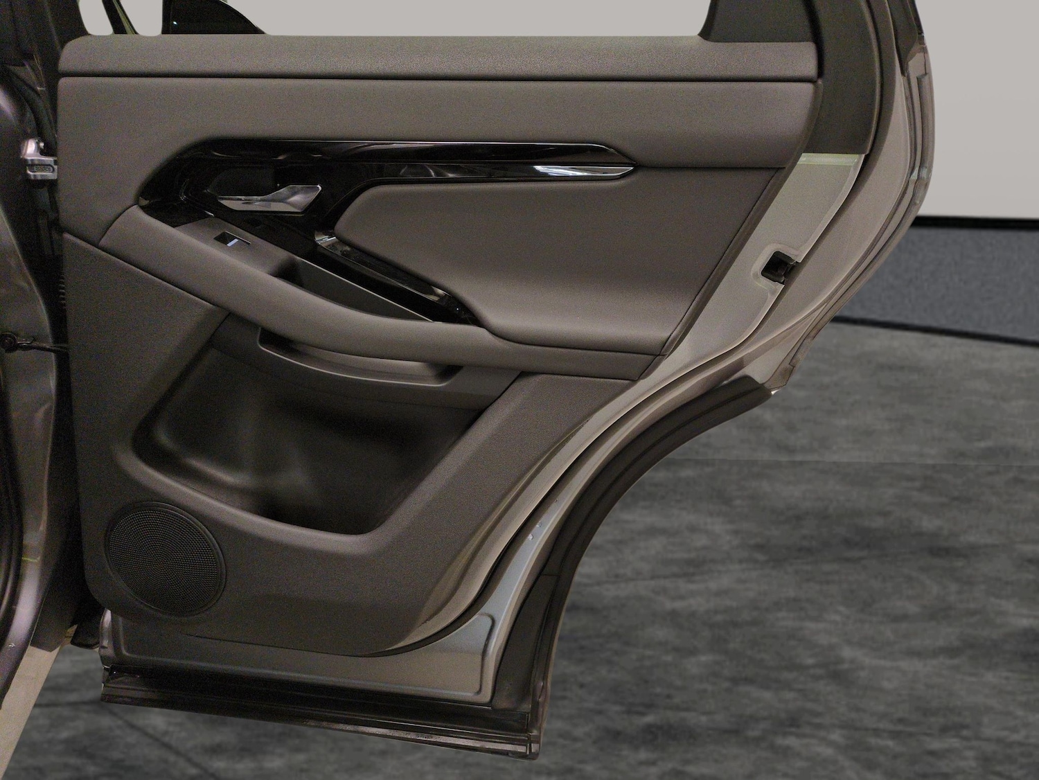 Used Land Rover Range Rover Evoque 2024 for sale - 77890350: Photo 36