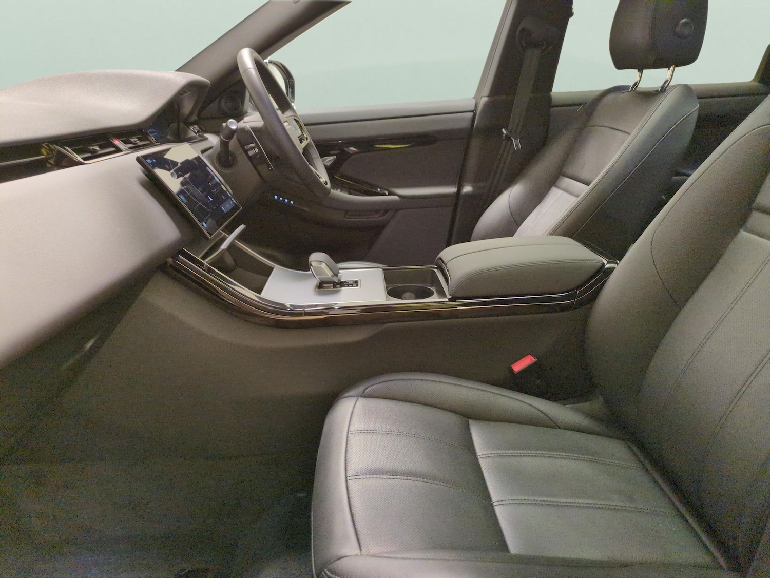 Used Land Rover Range Rover Evoque 2024 for sale - 77890350: Photo 4