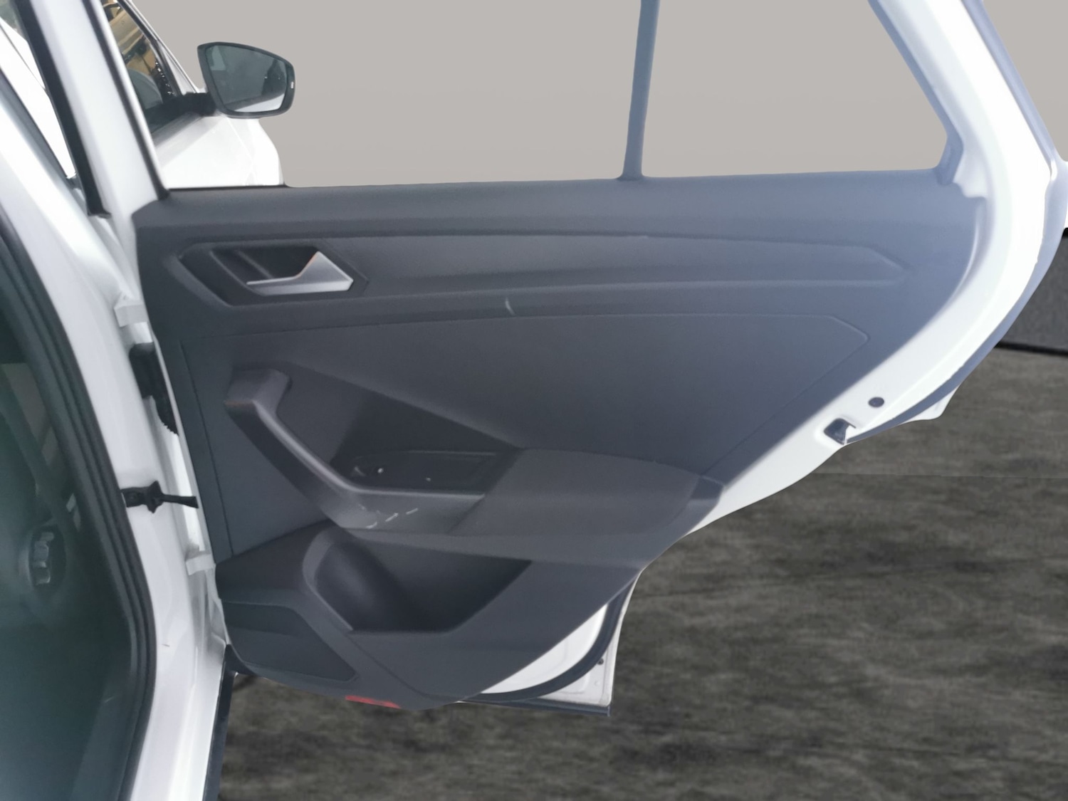 Used Volkswagen T-Roc 2019 for sale - 77340125: Photo 31