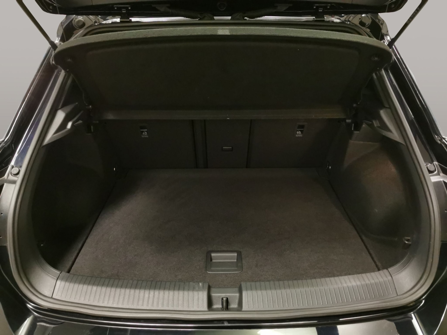 Used Volkswagen T-Roc 2023 for sale - 77274517: Photo 30