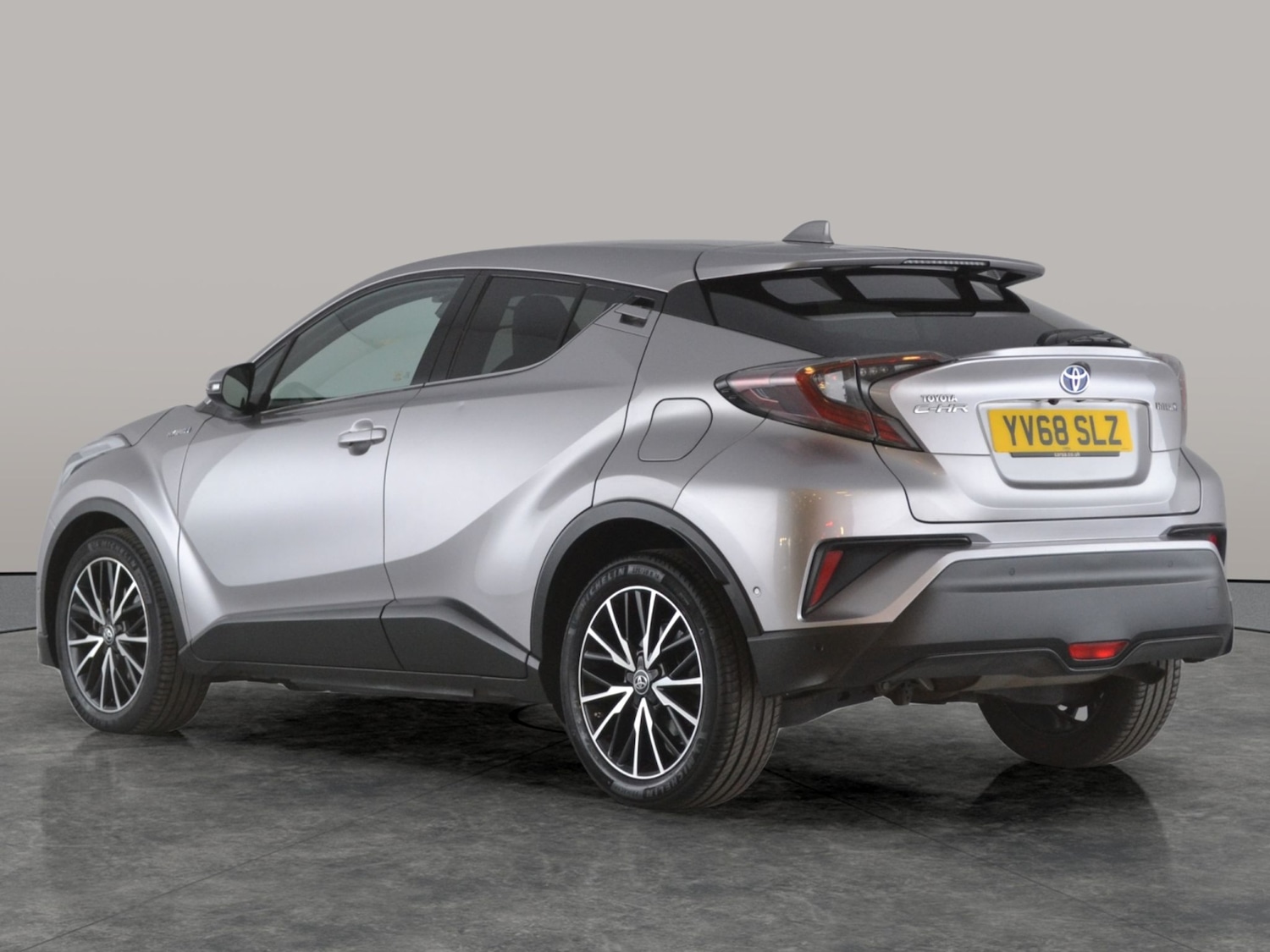 Used Toyota C-HR 2019 for sale - 76113230: Photo 11