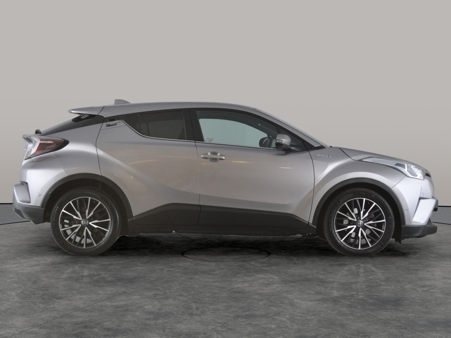 Used Toyota C-HR 2019 for sale - 76113230: Photo 14