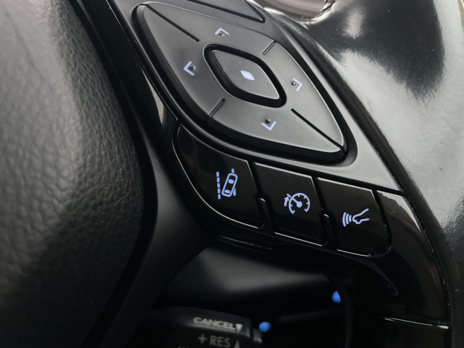 Used Toyota C-HR 2019 for sale - 76113230: Photo 29
