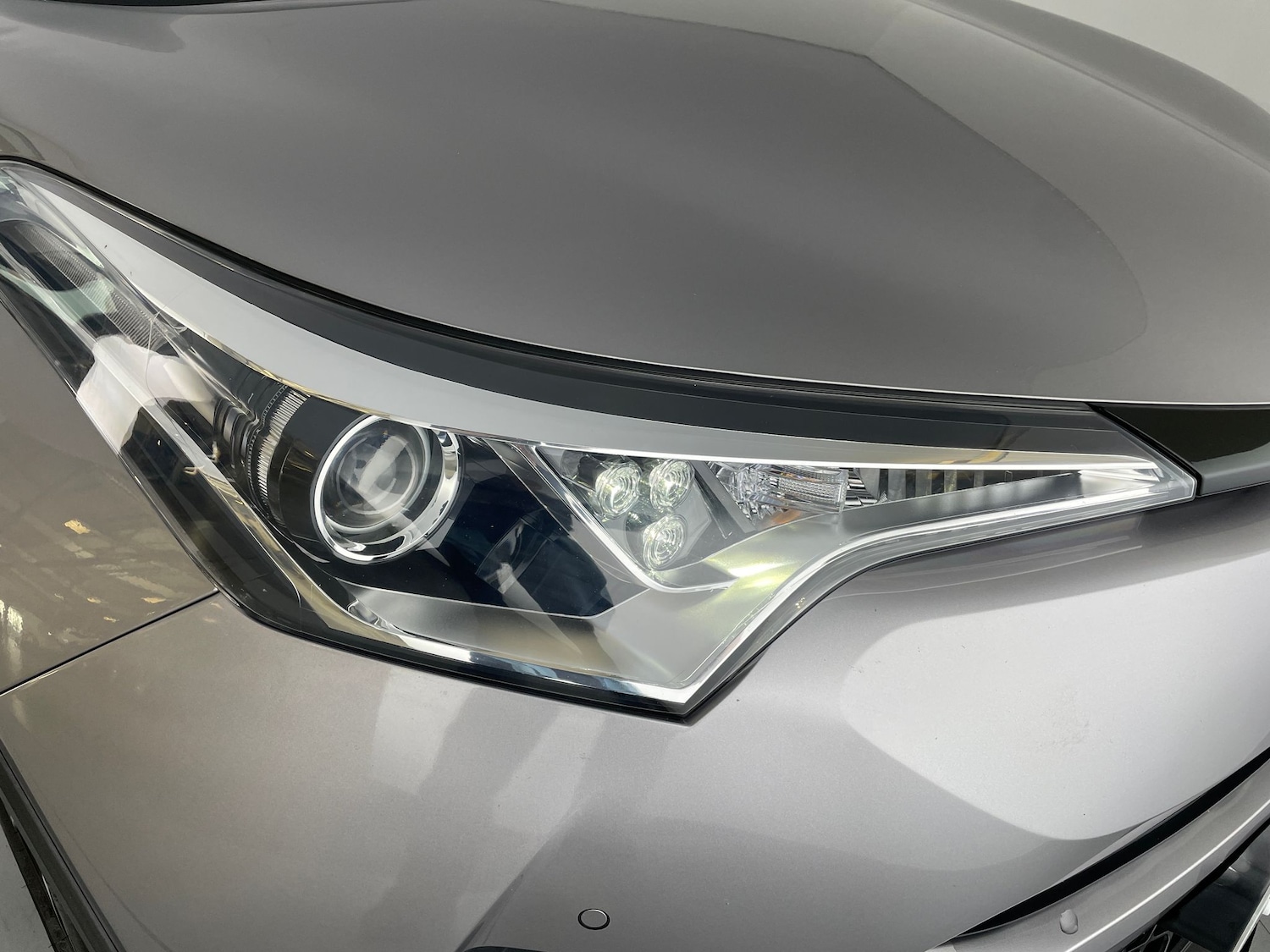 Used Toyota C-HR 2019 for sale - 76113230: Photo 31