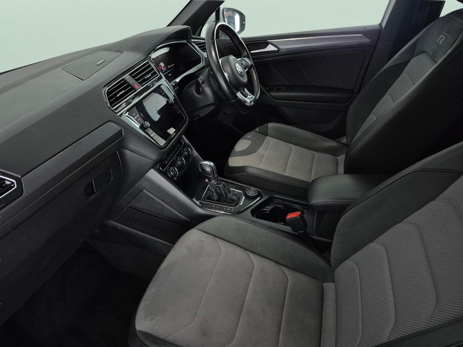 Used Volkswagen Tiguan for sale - 77829771: Photo 4