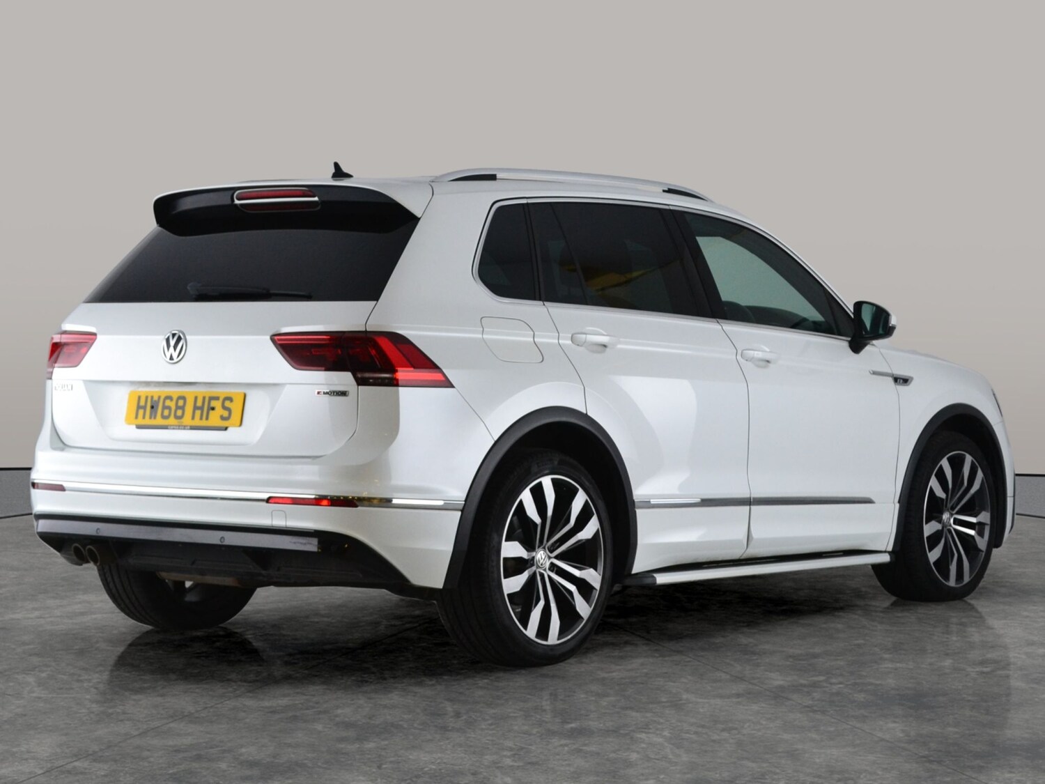 Used Volkswagen Tiguan for sale - 77829771: Photo 9