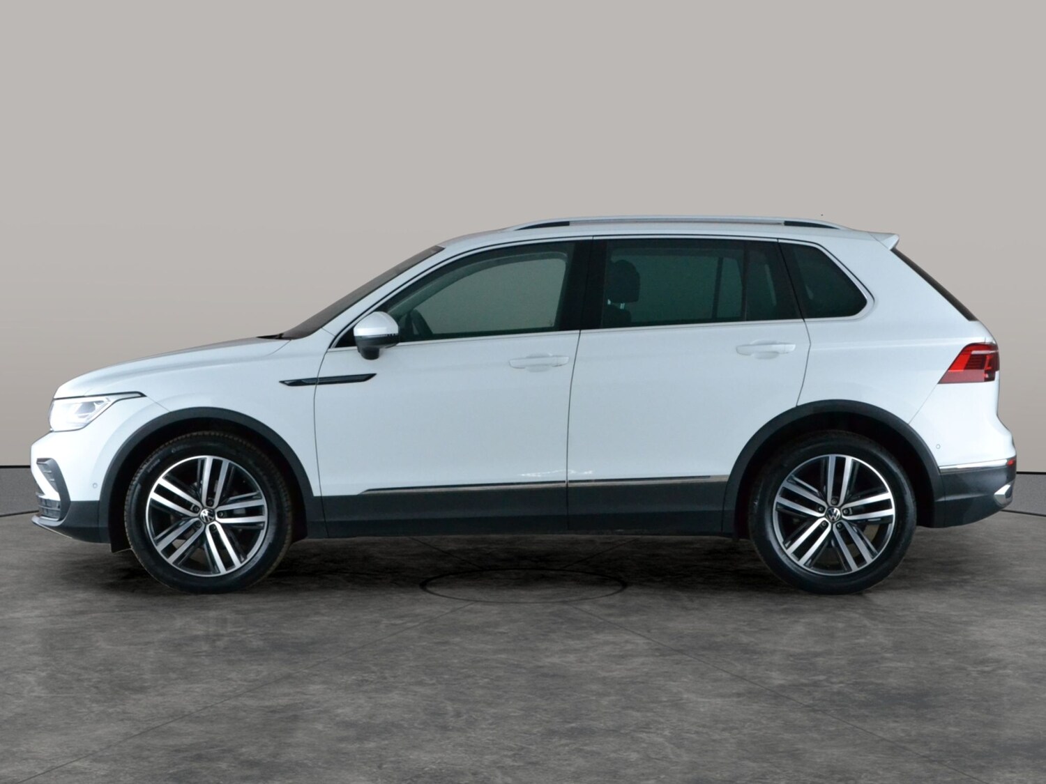 Used Volkswagen Tiguan for sale - 78139993: Photo 14