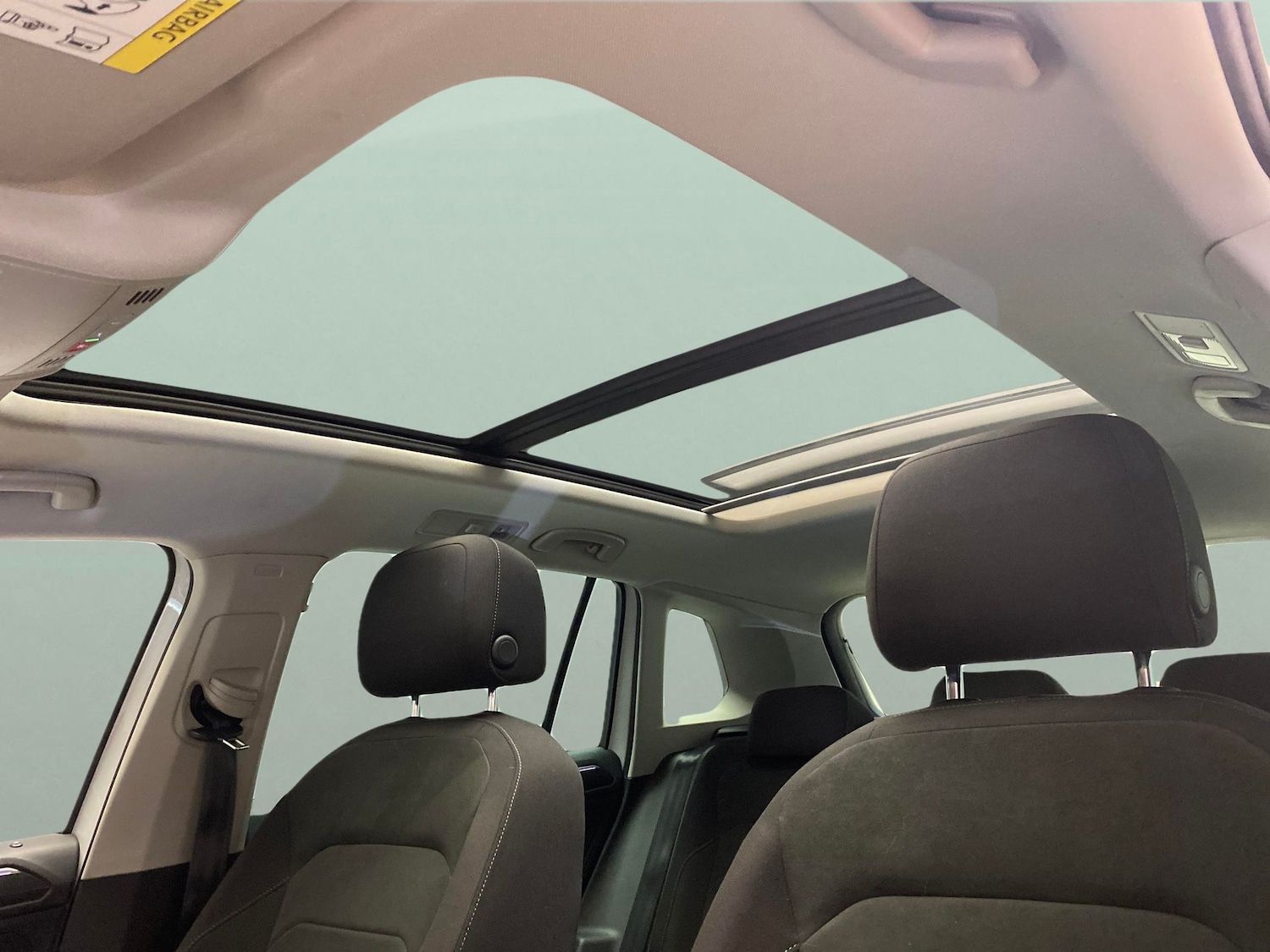 Used Volkswagen Tiguan for sale - 78139993: Photo 5