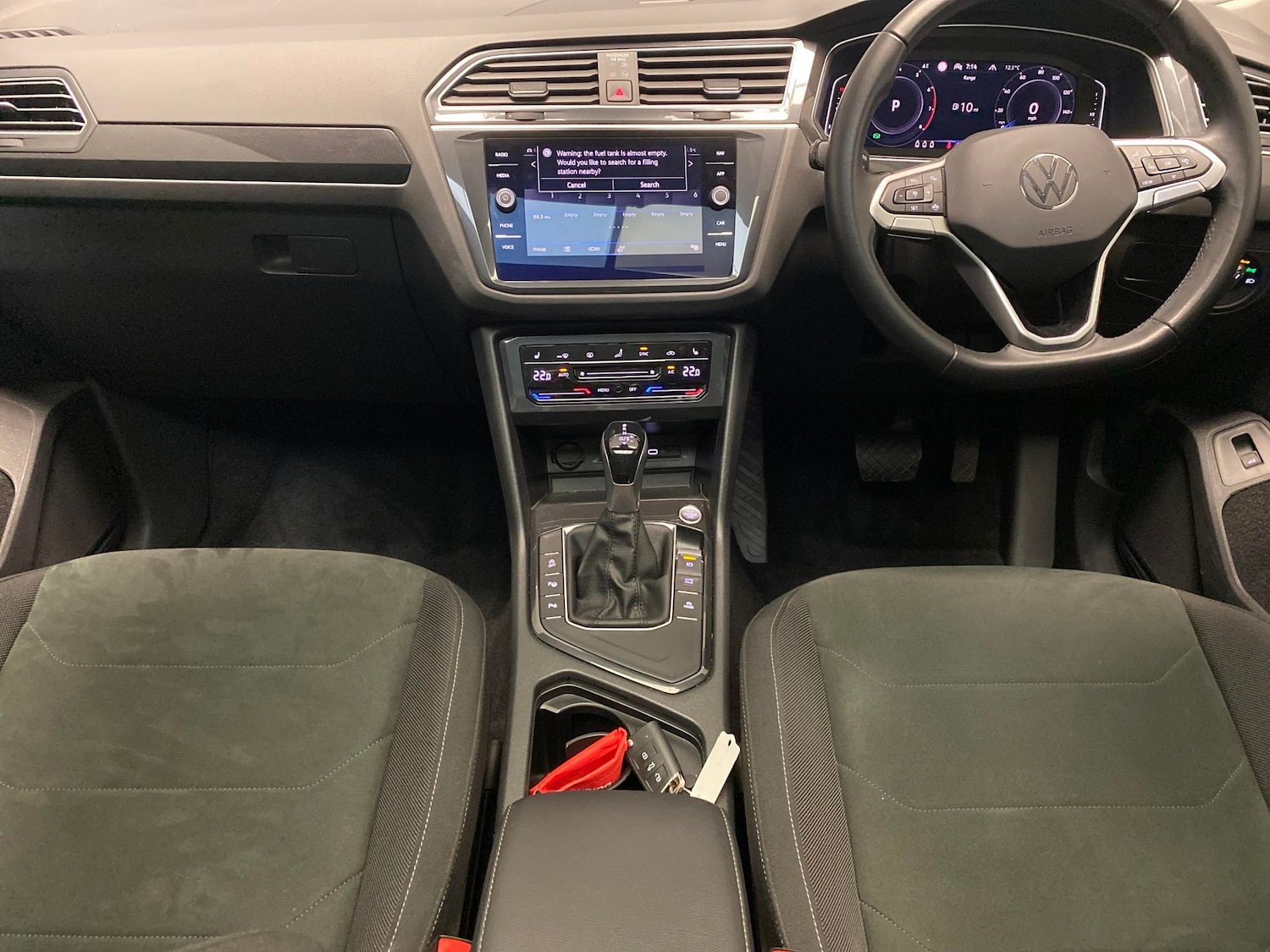 Used Volkswagen Tiguan for sale - 78139993: Photo 8