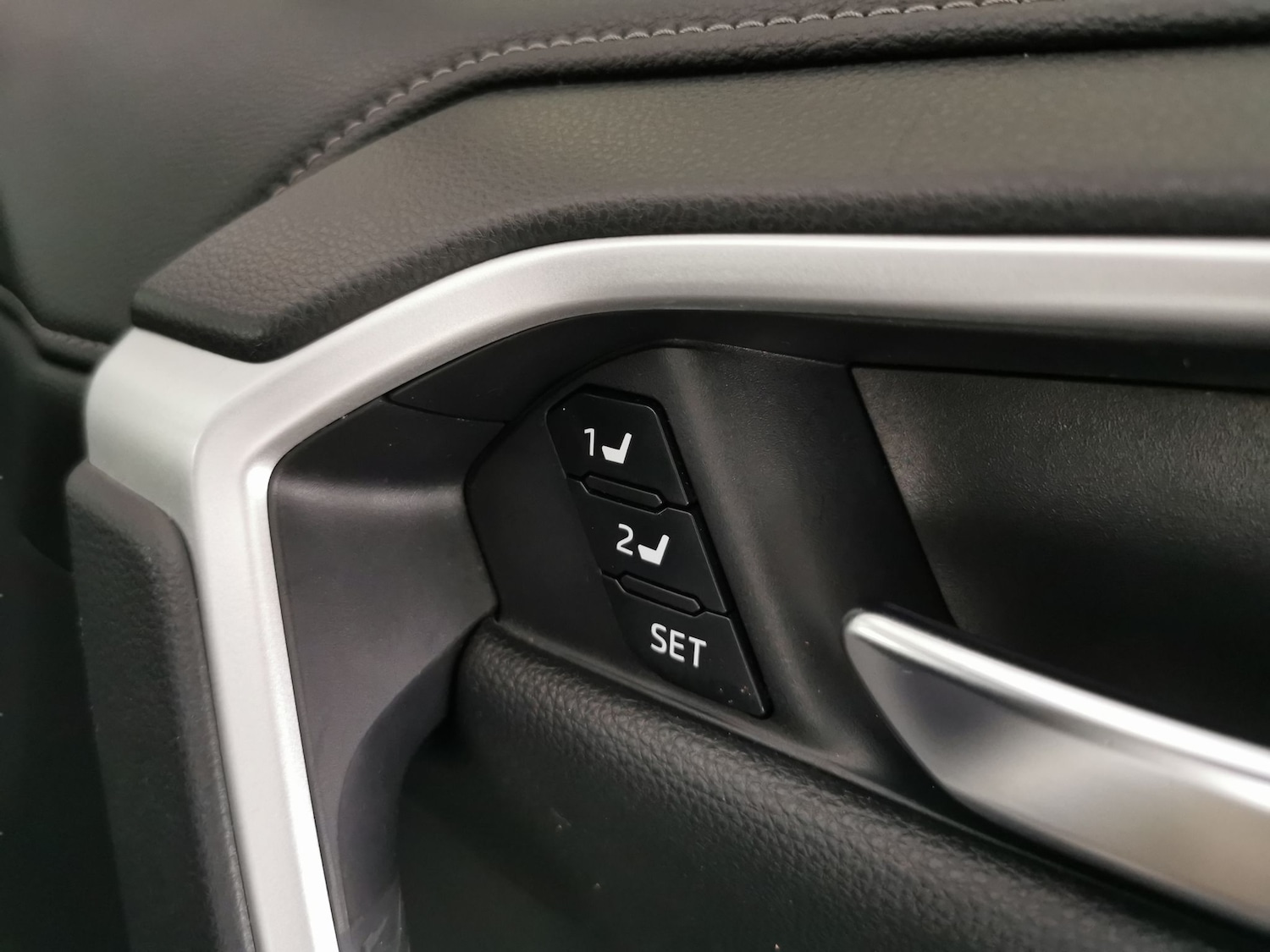 Used Toyota RAV4 for sale - 77245935: Photo 25