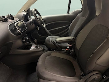 Used smart fortwo 2021 for sale - 78378420: Photo