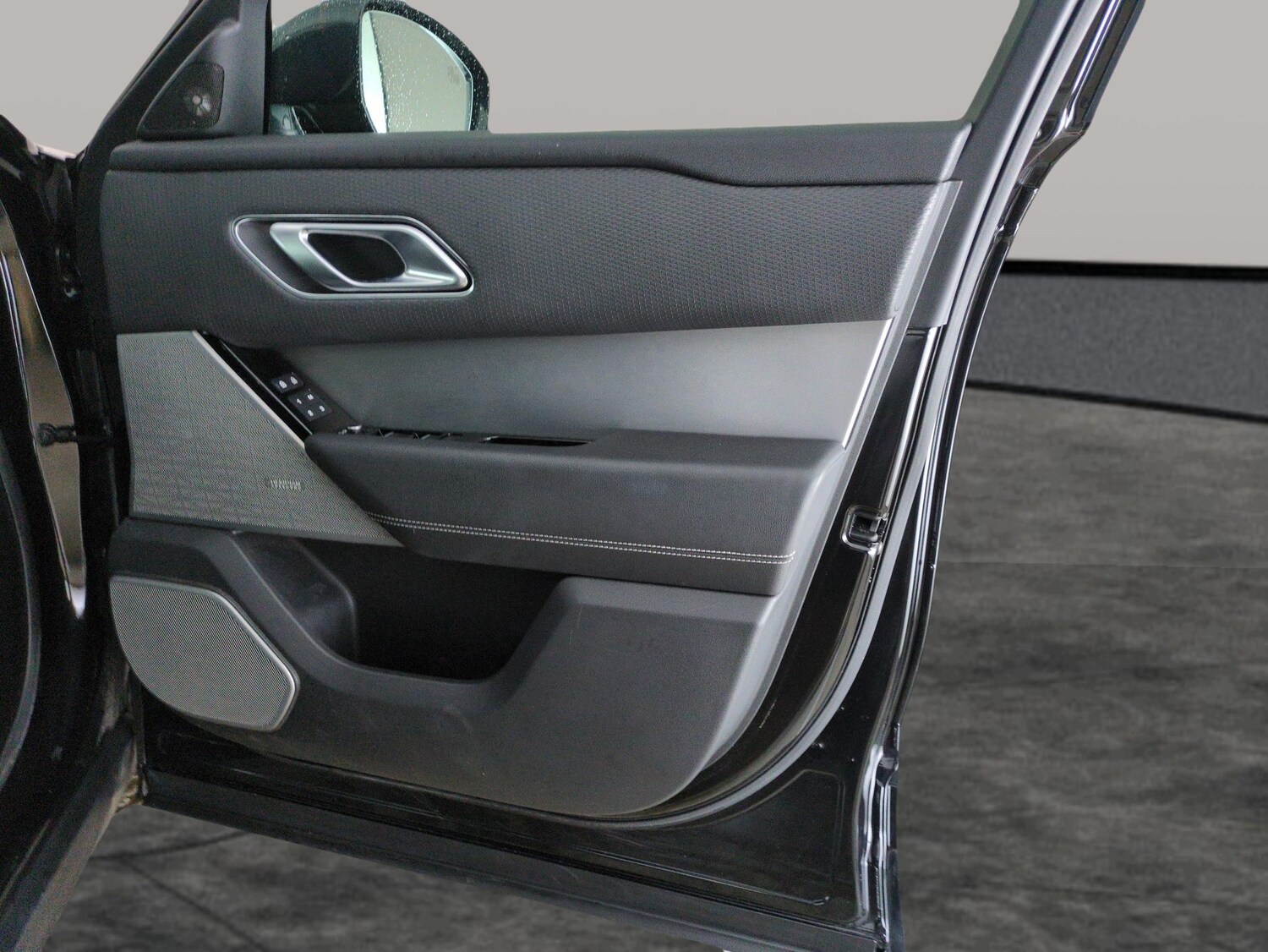 Used Land Rover Range Rover Velar 2021 for sale - 77829674: Photo 34