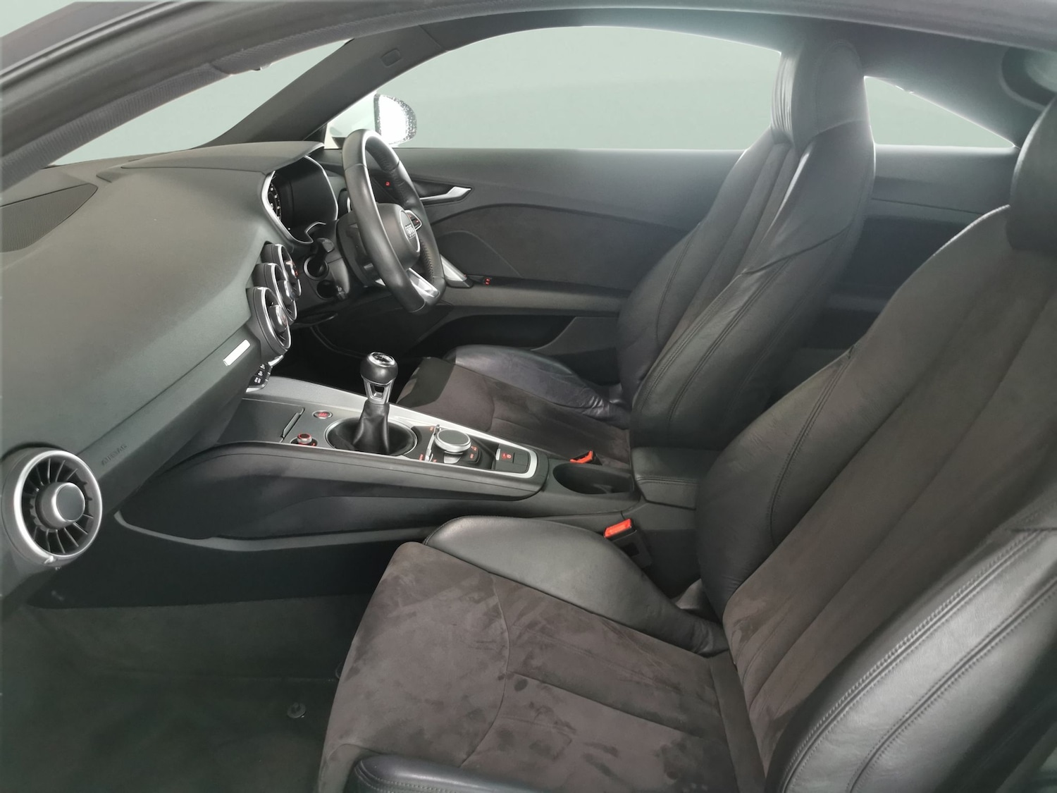 Used Audi TT 2017 for sale - 76895044: Photo 4