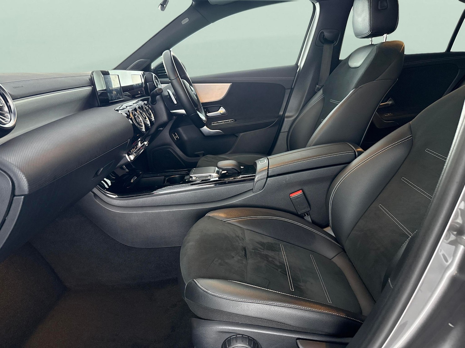 Used Mercedes-Benz A-Class 2021 for sale - 77198645: Photo 4