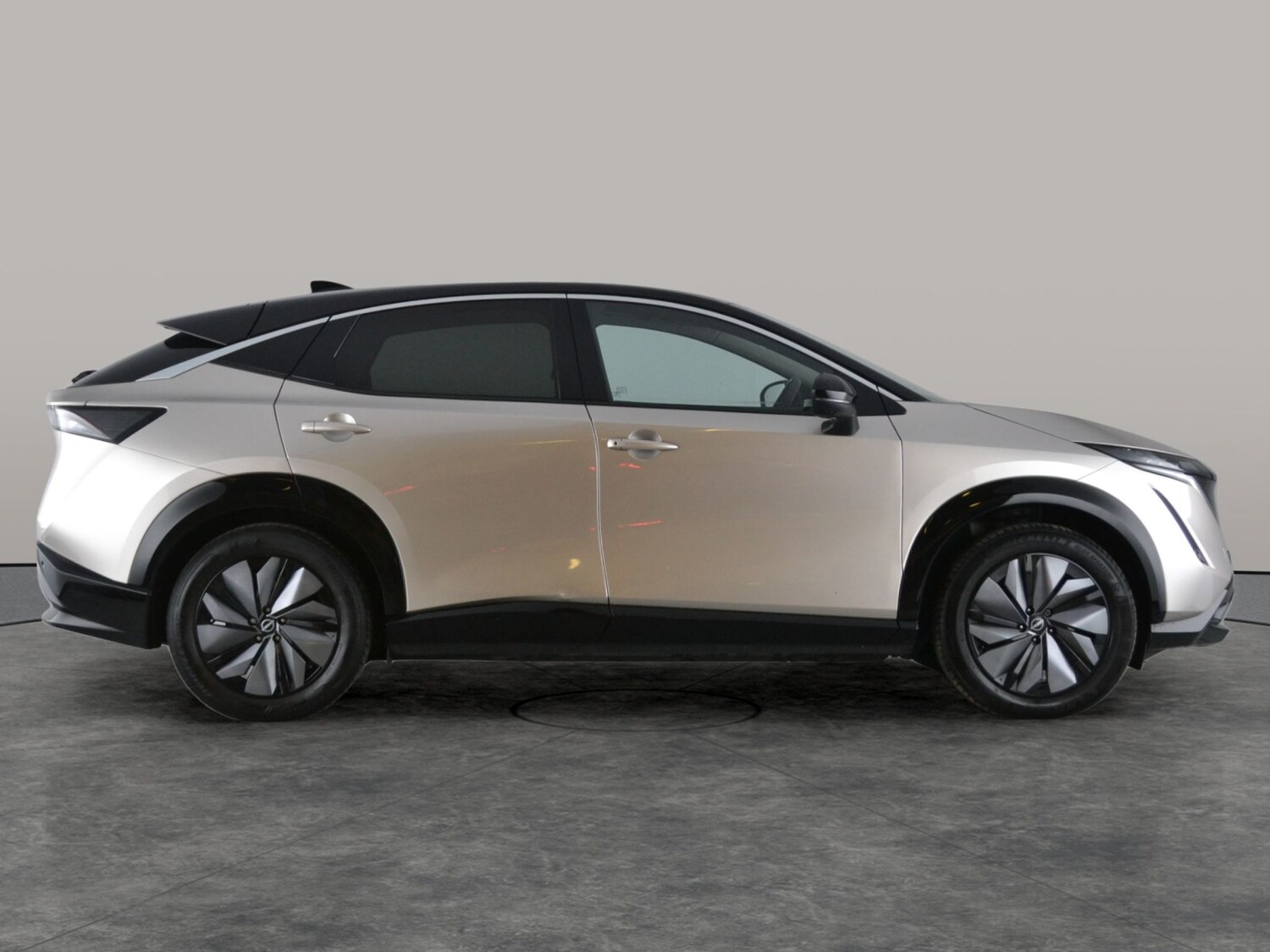 Used Nissan ARIYA 2023 for sale - 77443138: Photo 11