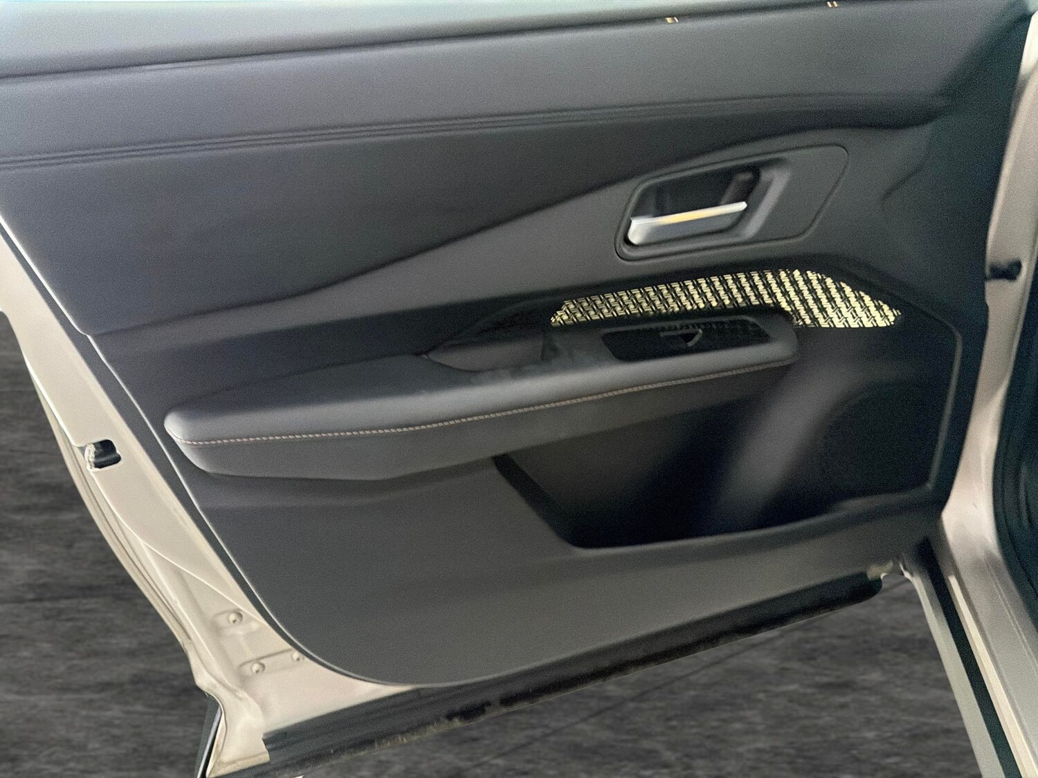 Used Nissan ARIYA 2023 for sale - 77443138: Photo 31