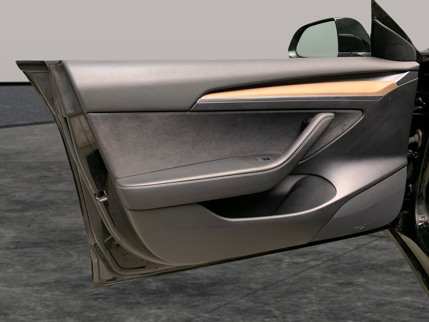 Used Tesla Model 3 2021 for sale - 77165000: Photo 27