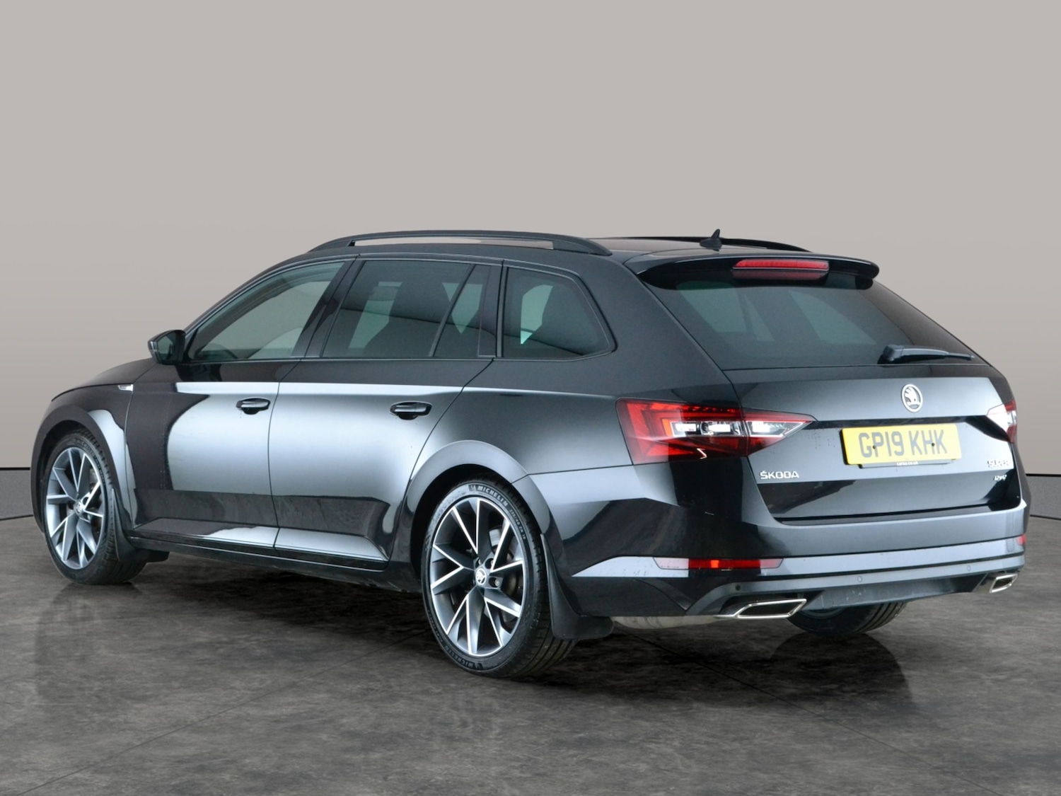 Used Skoda Superb 2019 for sale - 77475369: Photo 12