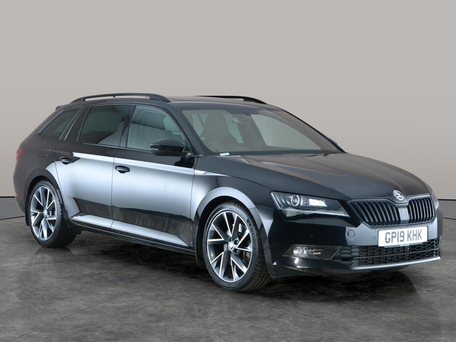 Used Skoda Superb 2019 for sale - 77475369: Photo 8