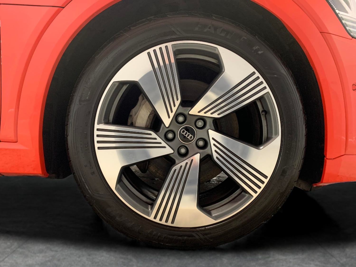 Used Audi e-tron 2022 for sale - 76525993: Photo 24