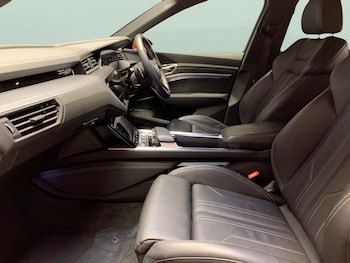 Used Audi e-tron 2022 for sale - 76525993: Photo