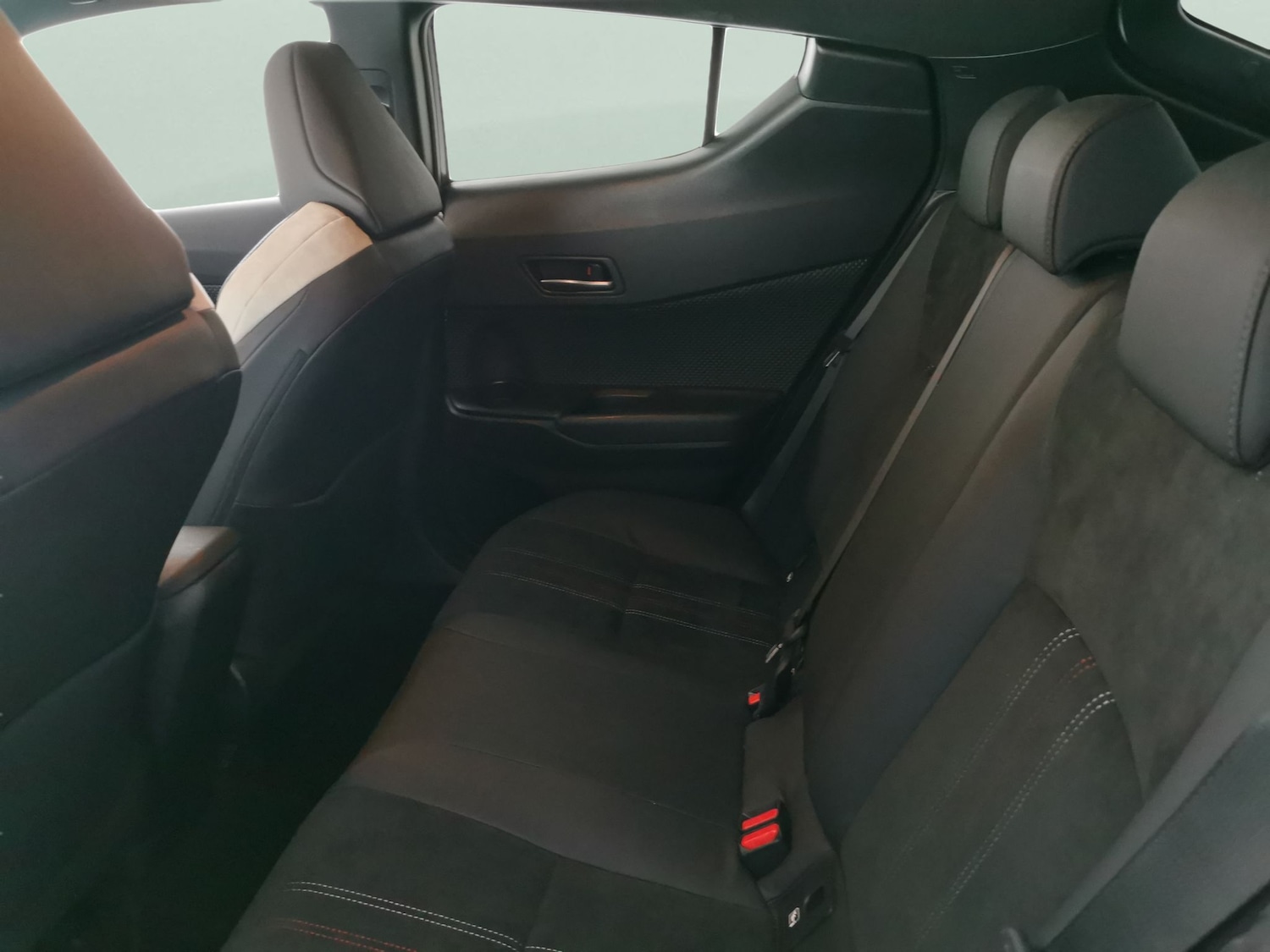 Used Toyota C-HR 2023 for sale - 77208071: Photo 24