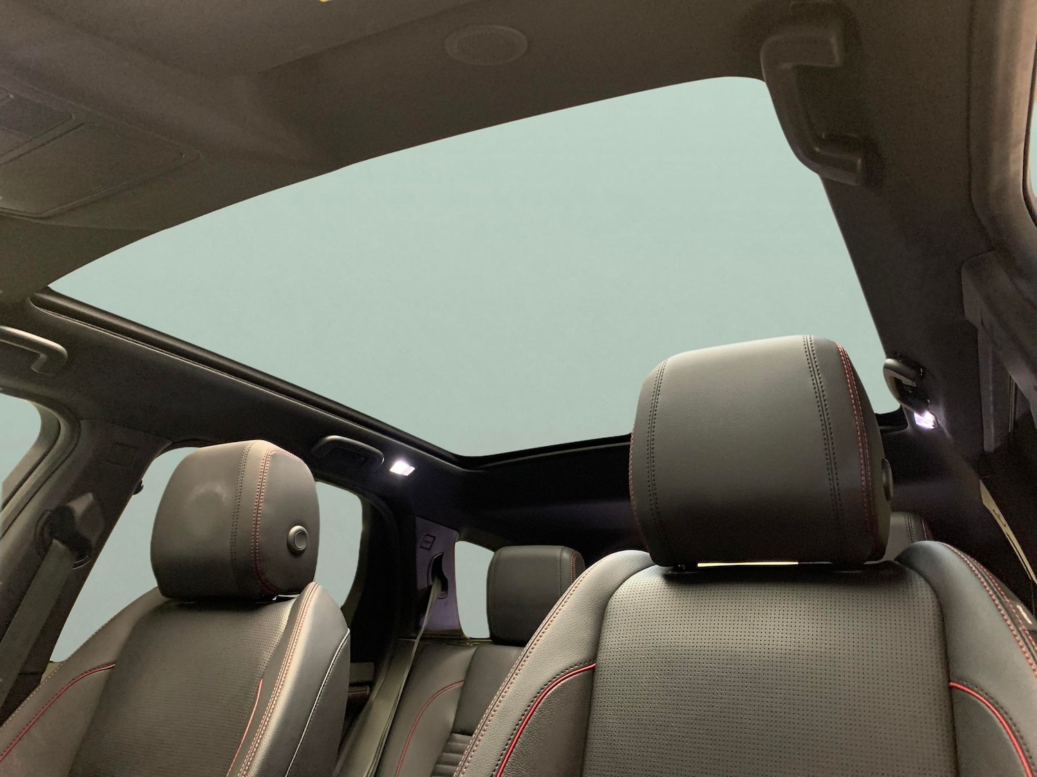 Used Land Rover Discovery Sport 2023 for sale - 78207290: Photo 5