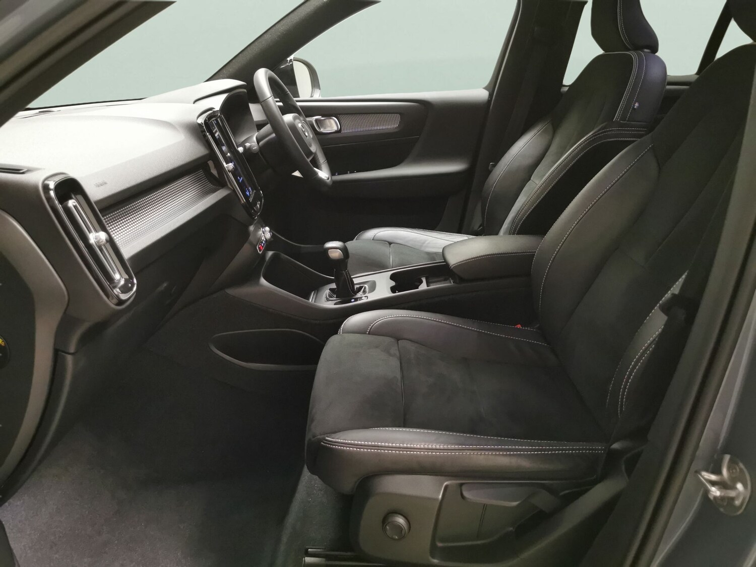 Used Volvo XC40 2022 for sale - 78060029: Photo 4