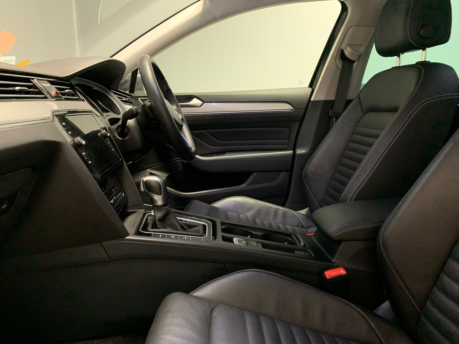 Used Volkswagen Passat 2023 for sale - 77476818: Photo 4