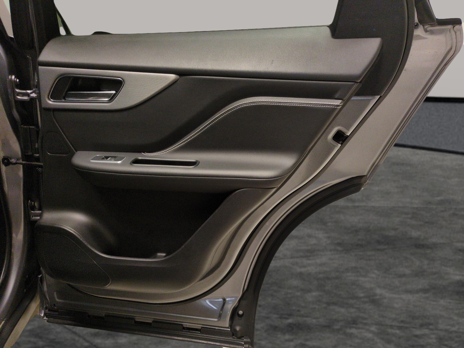 Used Jaguar F-Pace 2020 for sale - 78166810: Photo 36