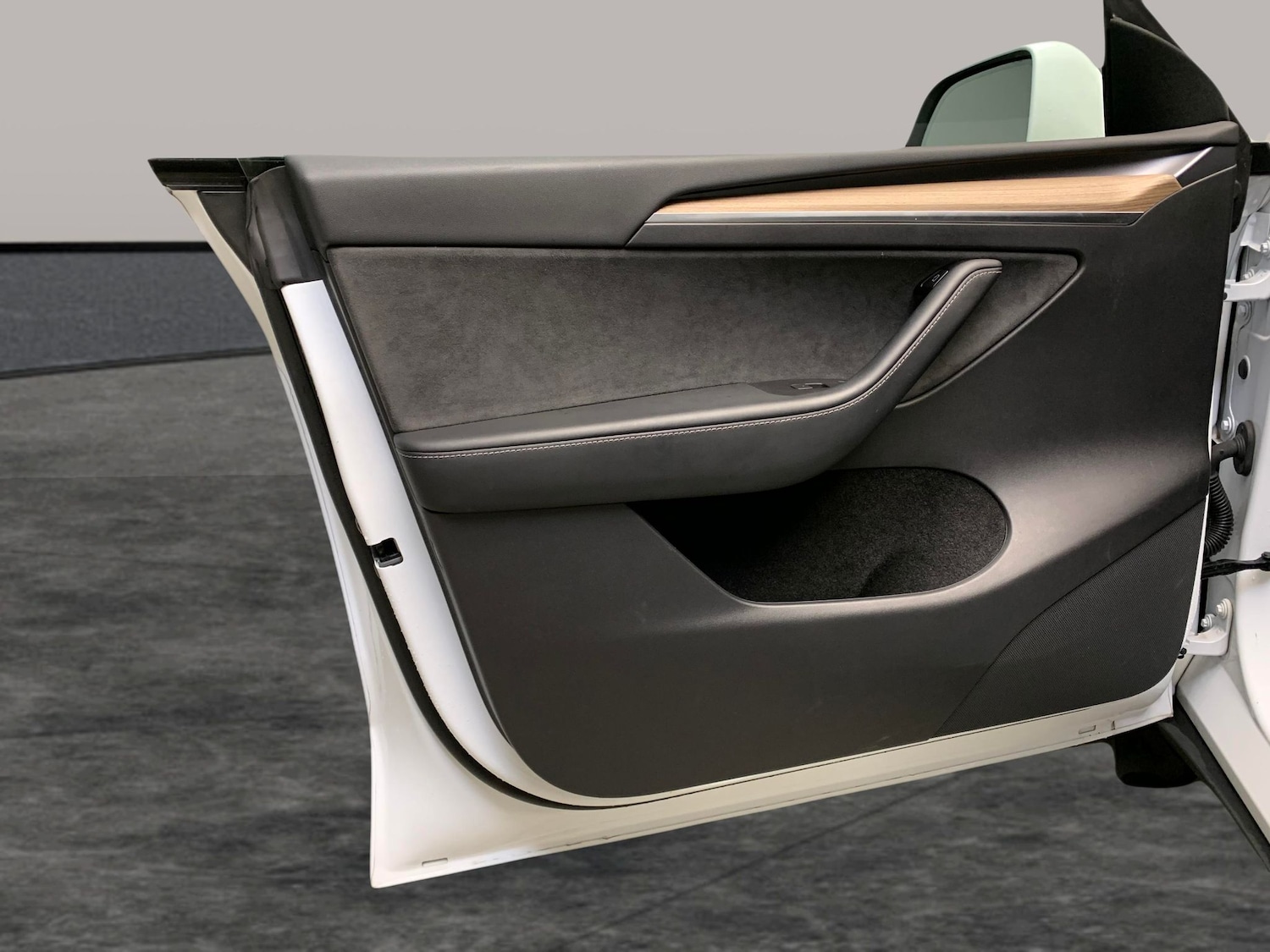 Used Tesla Model Y 2023 for sale - 76575518: Photo 25