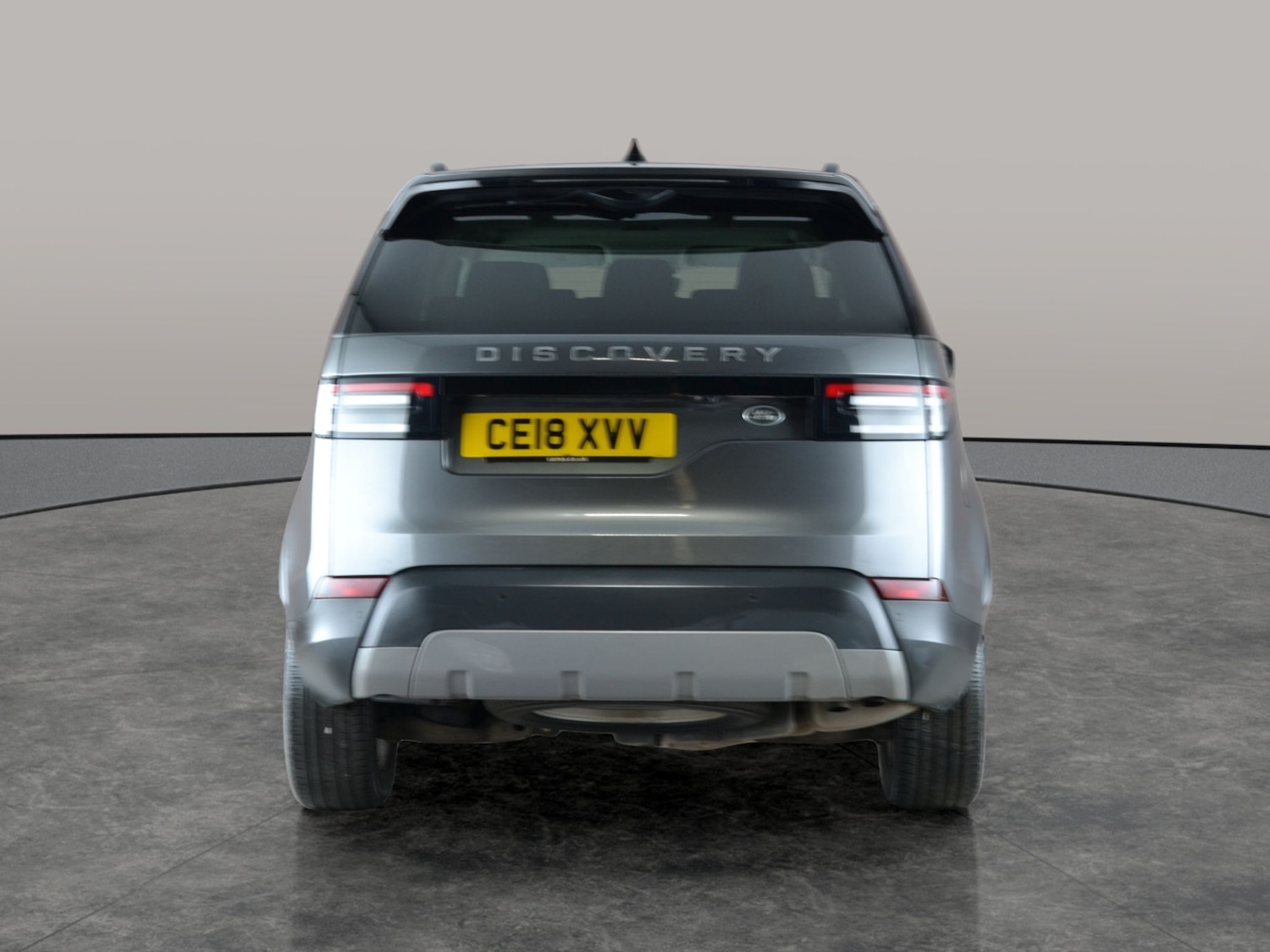 Used Land Rover Discovery 2018 for sale - 77047987: Photo 11