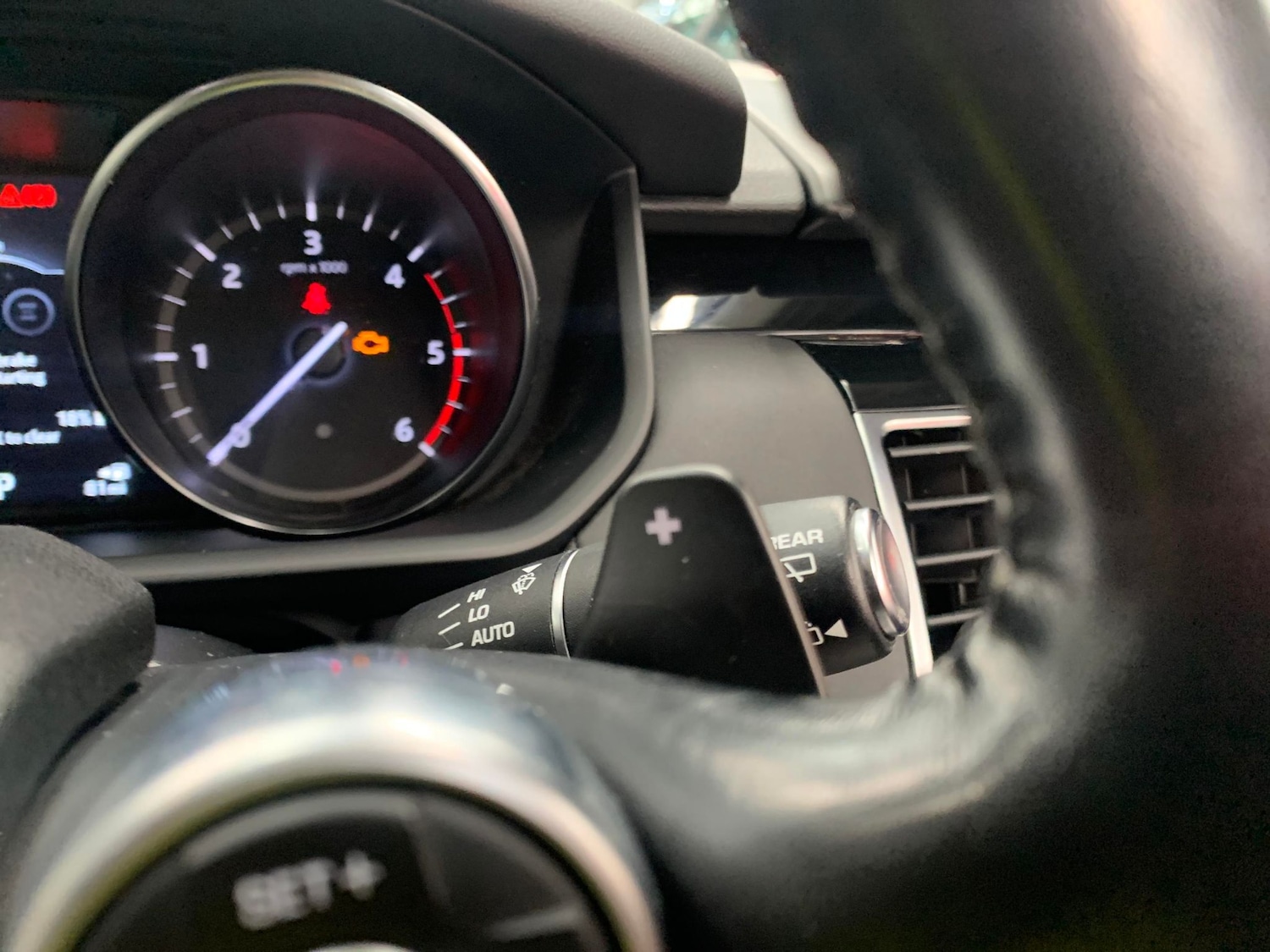 Used Land Rover Discovery 2018 for sale - 77047987: Photo 20