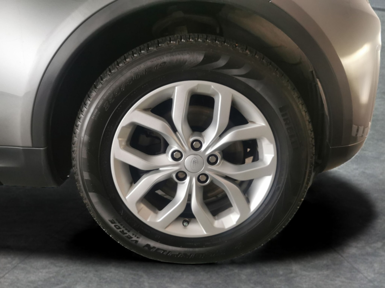 Used Land Rover Discovery 2018 for sale - 77047987: Photo 24