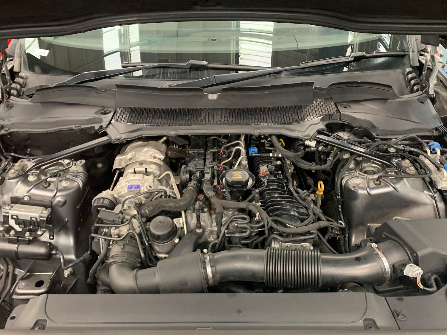 Used Land Rover Discovery 2018 for sale - 77047987: Photo 32