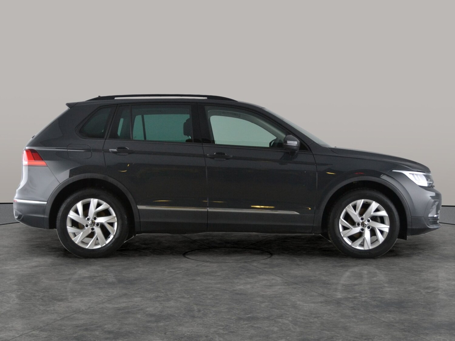 Used Volkswagen Tiguan 2022 for sale - 77446839: Photo 11