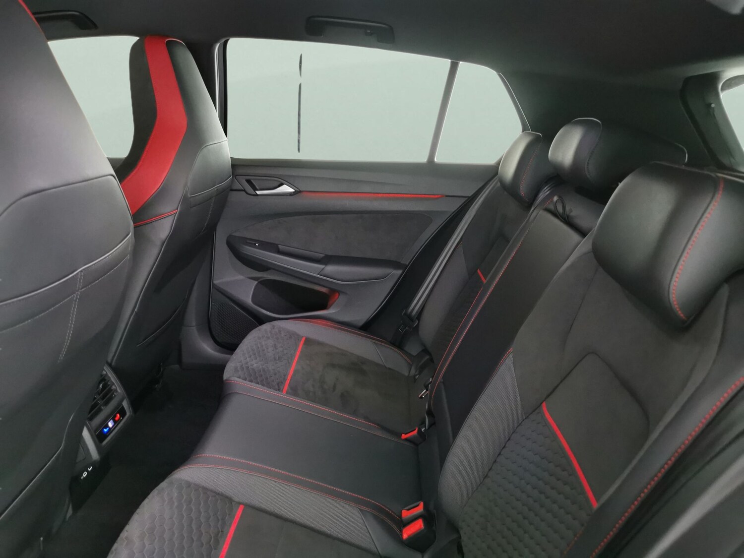 Used Volkswagen Golf 2023 for sale - 77360918: Photo 31