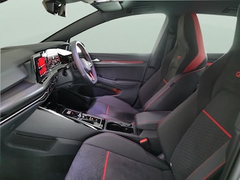 Used Volkswagen Golf 2023 for sale - 77360918: Photo