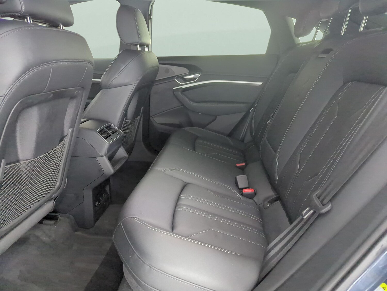 Used Audi e-tron 2023 for sale - 77399455: Photo 33