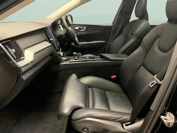 Used Volvo XC60 2023 for sale - 79714608: Photo