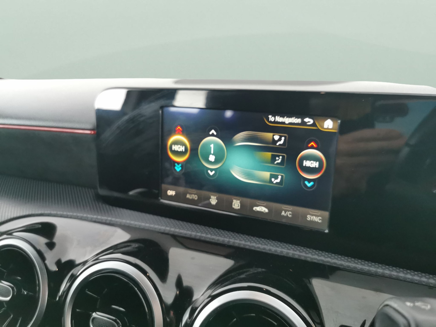 Used Mercedes-Benz A-Class 2018 for sale - 77296520: Photo 18