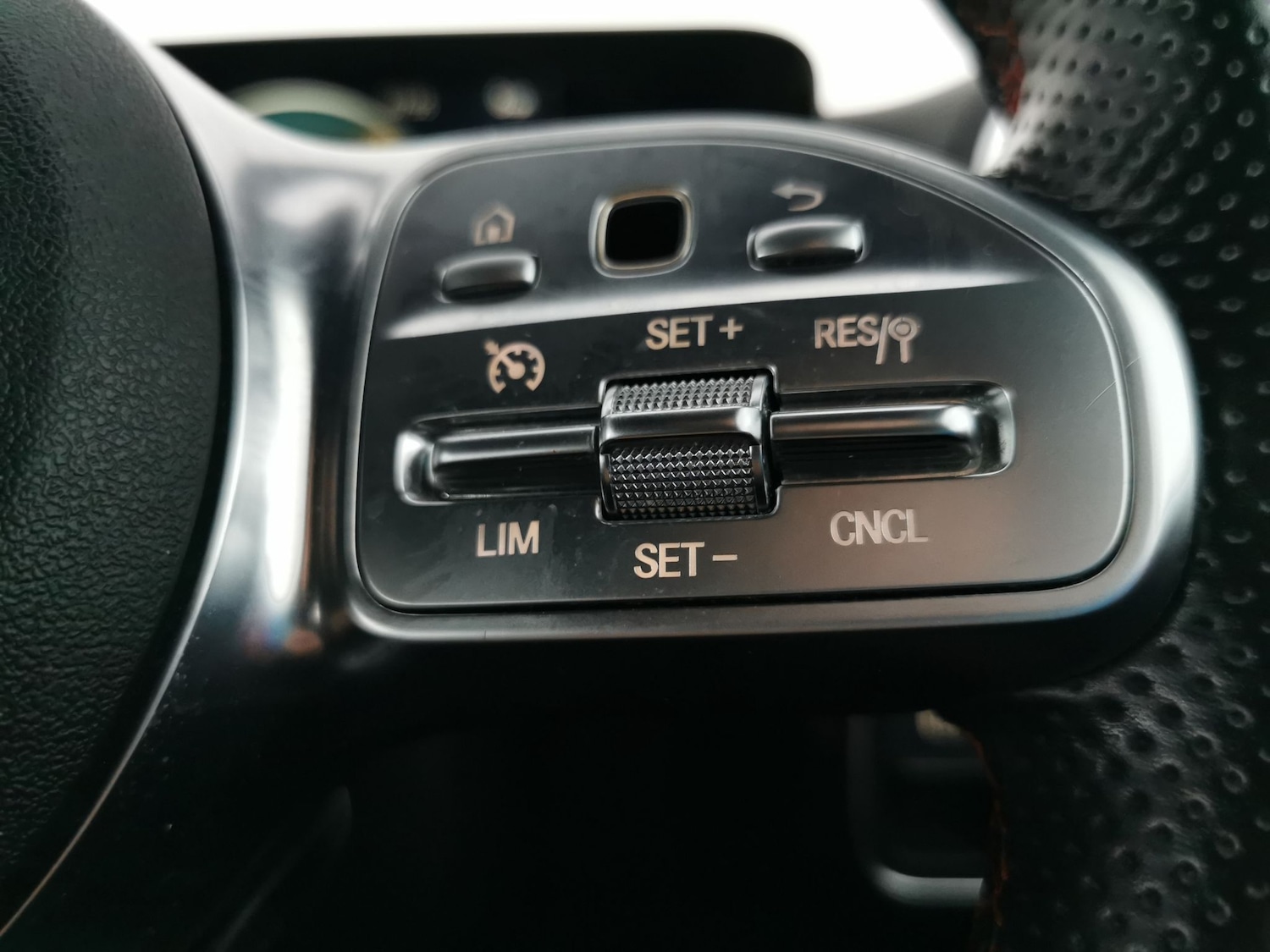 Used Mercedes-Benz A-Class 2018 for sale - 77296520: Photo 20