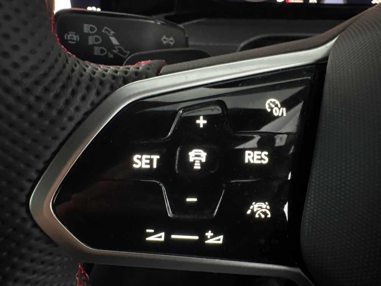 Used Volkswagen Golf 2023 for sale - 77799942: Photo 23