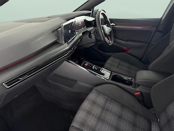 Used Volkswagen Golf 2023 for sale - 77799942: Photo