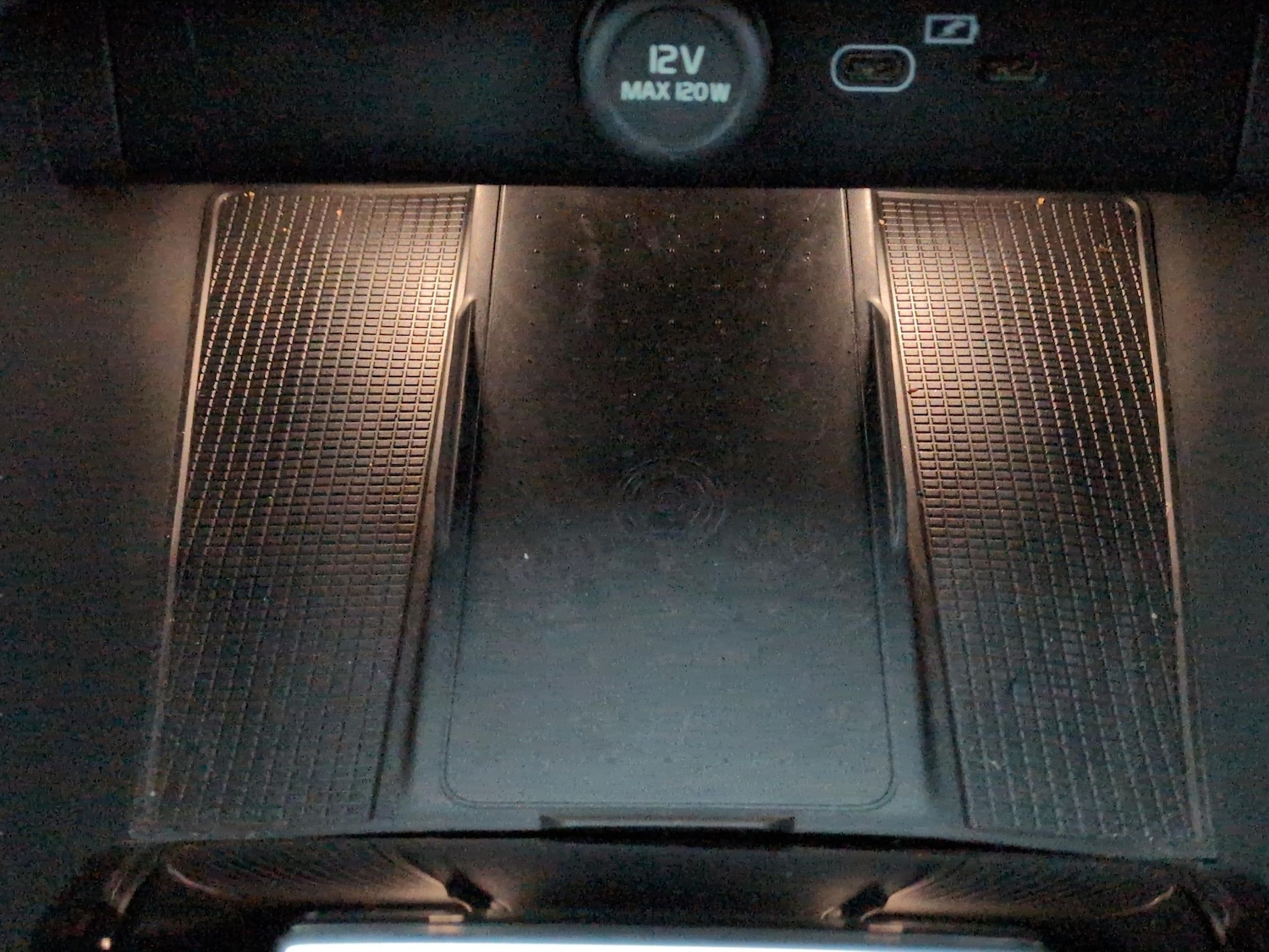 Used Volvo C40 2022 for sale - 77232672: Photo 22