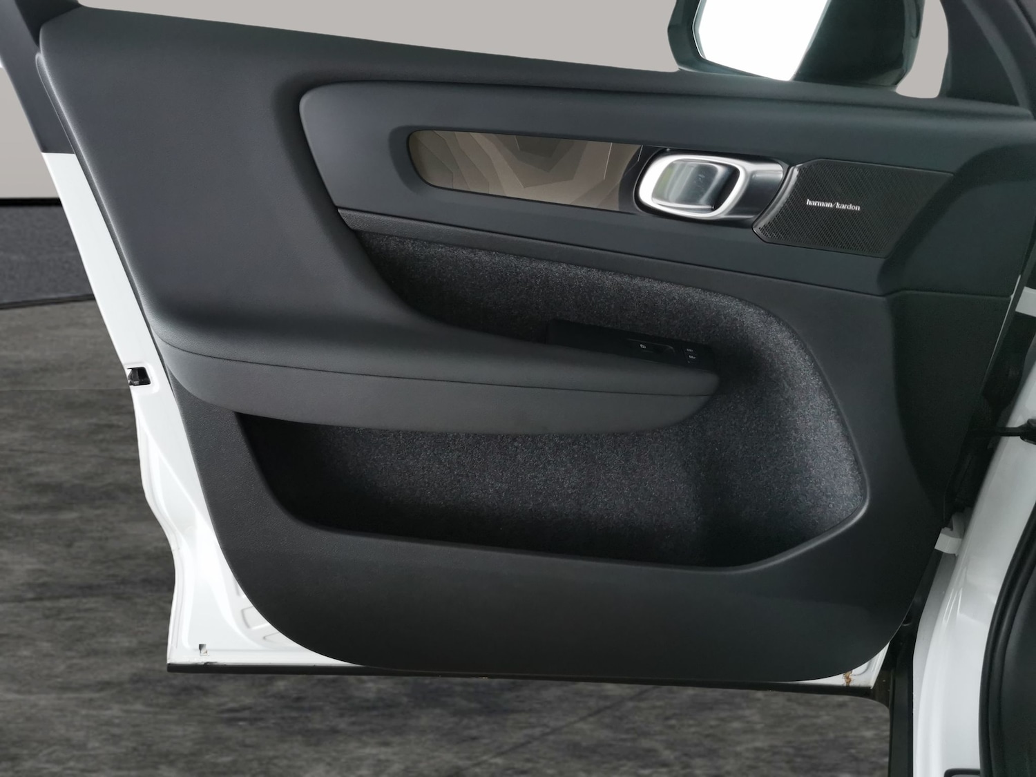 Used Volvo C40 2022 for sale - 77232672: Photo 33