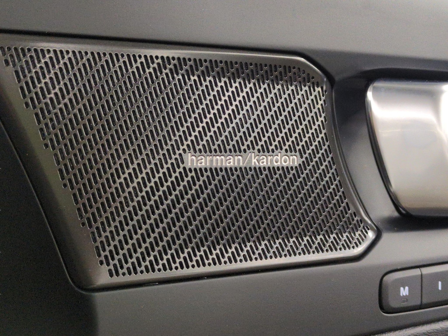 Used Volvo C40 2022 for sale - 77232672: Photo 6