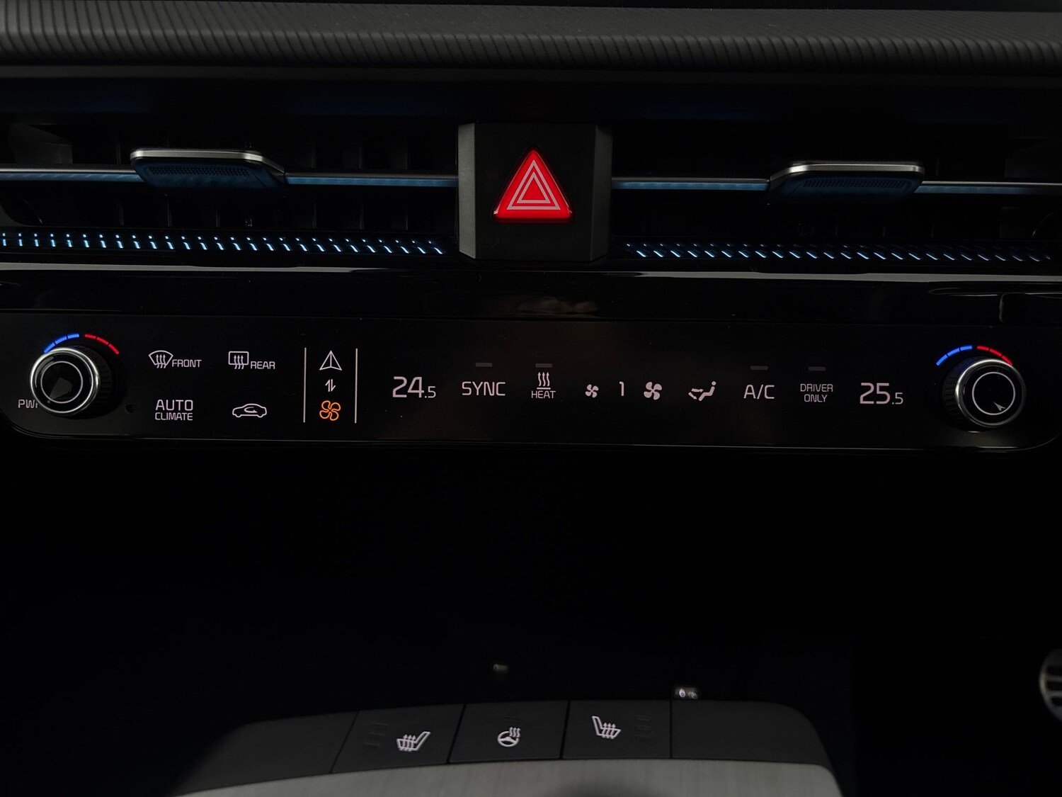 Used Kia EV6 2023 for sale - 78150950: Photo 26